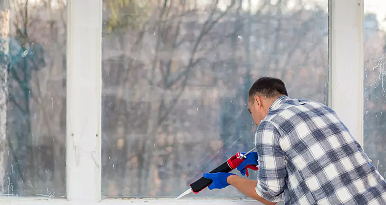 Quality Sliding Shower Door Repair for Closing Issues in San Carlos Park, FL
