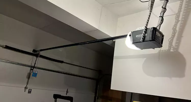 Linear Garage Door Opener Repair in San Carlos Park, FL