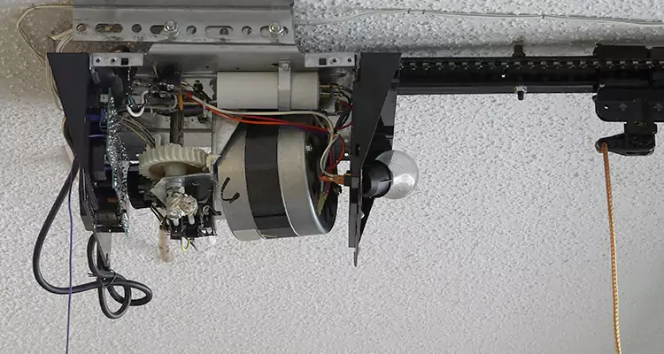 Garage Door Motor Replacement in San Carlos Park, FL