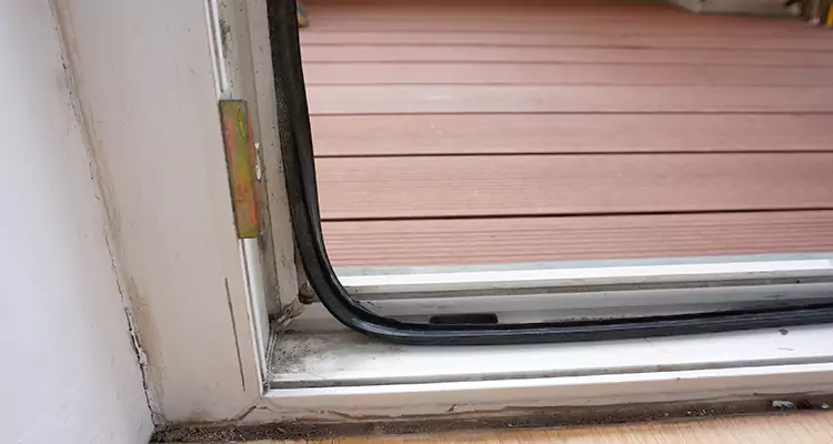 Repair Patio Doors Leaking at Bottom in San Carlos Park, FL