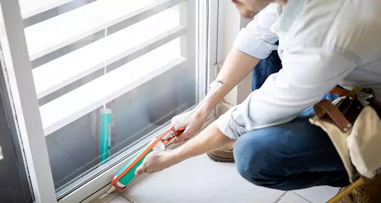 Dap Window Caulk Repair in San Carlos Park, FL